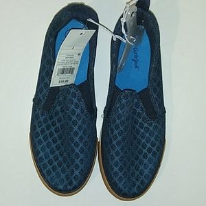 Size 6 green tan and white very nice slip on shoes